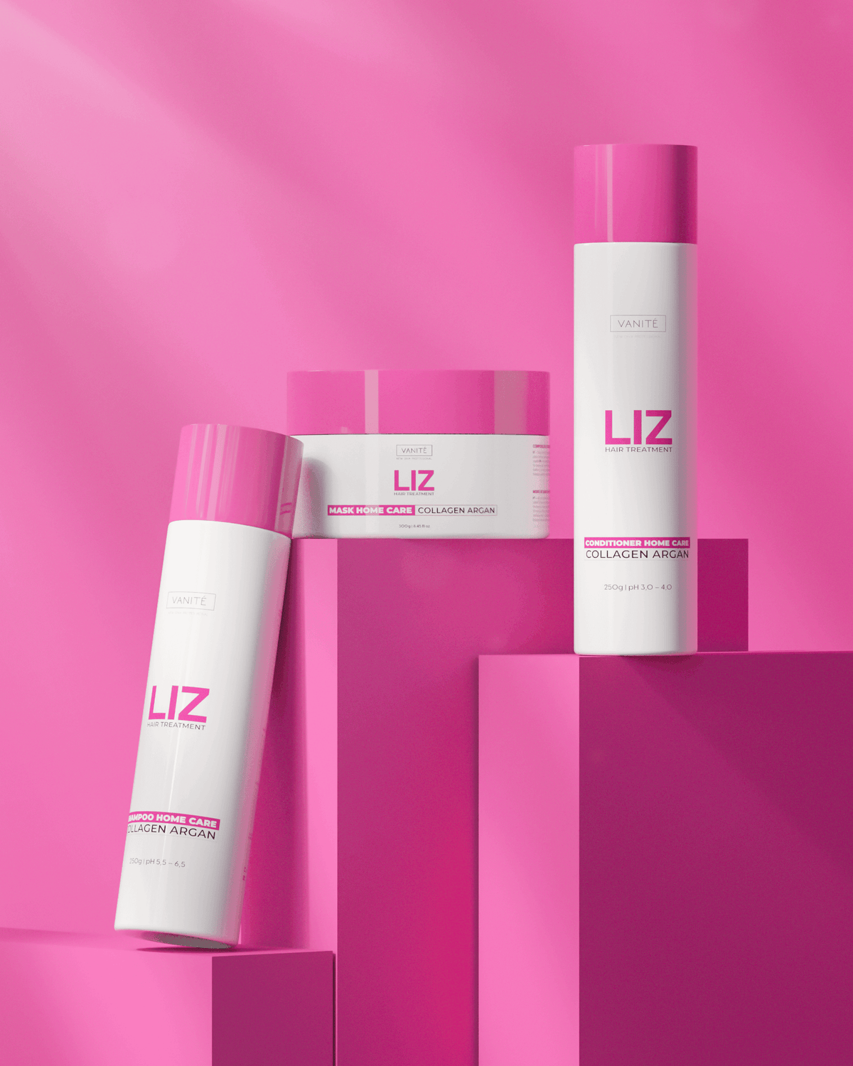 Campanha oficial da linha Liz com shampoo, condicionador e máscara sobre fundo rosa